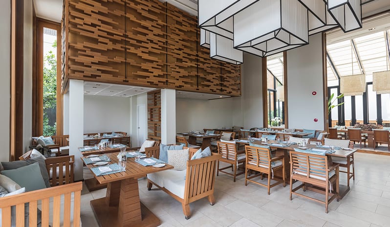 Cape Nidhra Hua Hin-Rocks Restaurant 5_